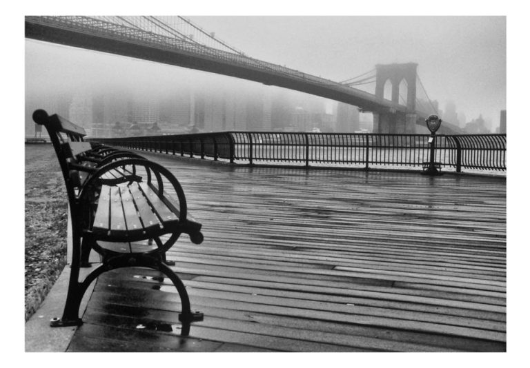 Fototapeta – A Foggy Day on the Brooklyn Bridge Fototapeta – A Foggy Day on the Brooklyn Bridge
