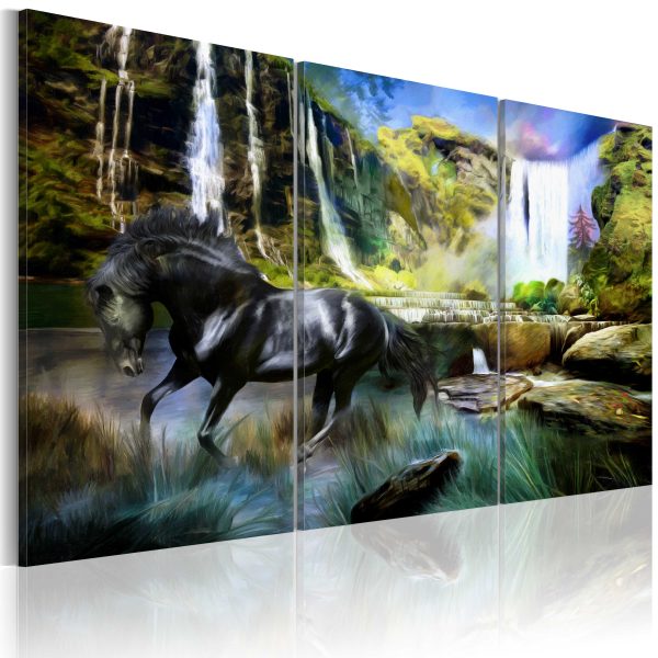 Obraz – Horse on the sky-blue waterfall background Obraz – Horse on the sky-blue waterfall background