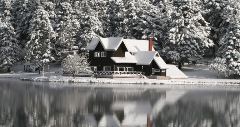 Obraz – dům v zimě Obraz – dům v zimě